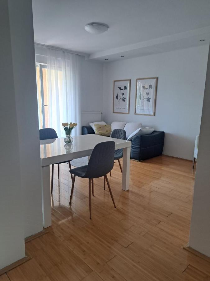 Teanta Apartman Sombor Exterior photo